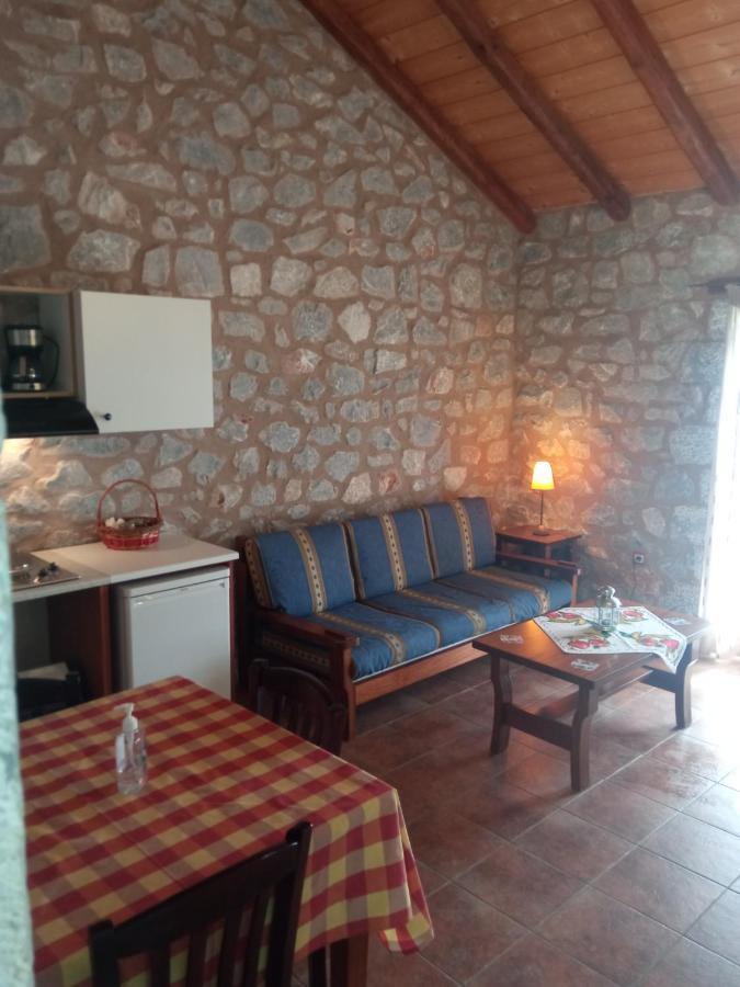Villas Guest House Вати Экстерьер фото